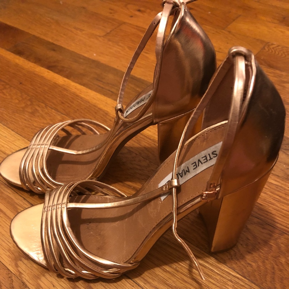 Steve Madden gold heels